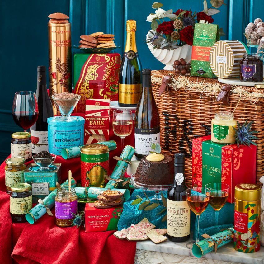 FORTNUM AND MASON A Merry Christmas Hamper – Competition Fox