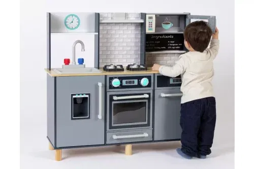 Chad Valley Pro Wooden Kitchen