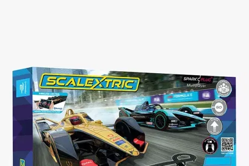 TOY DAY- AUTO WIN-Scalextric C1423M Spark Plug Formula E Mains Powered Slot Car Racing Set