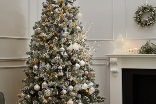 Win 8ft Warm Pre-Lit Snowy Christmas Tree