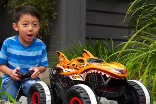 TOY DAY- AUTO WIN- Hot Wheels Monster Truck Unstoppable Tiger Shark Remote Control Car Toy #2