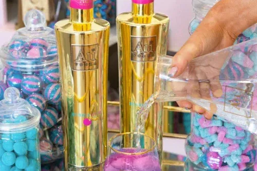 AU VODKA 6 BOTTLES BUBBLEGUM