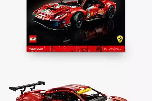 LEGO Technic 42125 Ferrari 488 GTE “AF Corse #51”