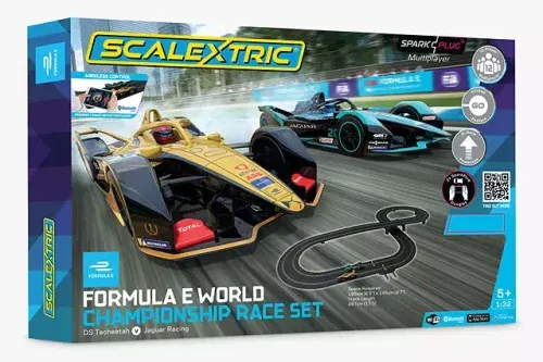 TOY DAY- AUTO WIN -Scalextric C1423M Spark Plug Formula E Mains Powered Slot Car Racing Set
