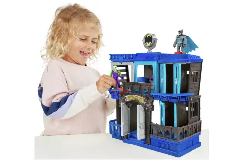 TOY DAY AUTO WIN- maginext DC Super Friends Gotham City Jail: Recharged