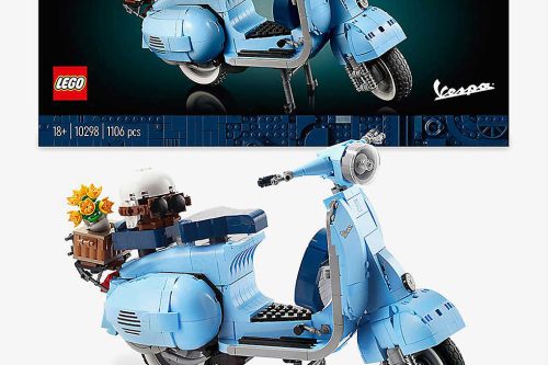 LEGO Vespa 125 model kit