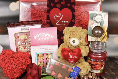 AUTO WIN - The Lovers Delight Hamper