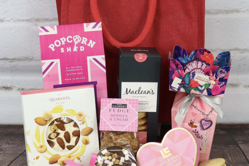 AUTO WIN - The Pretty in Pink Hamper