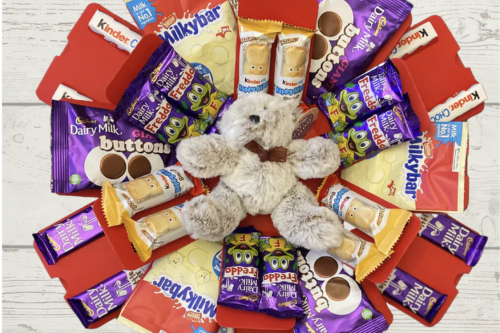 AUTO WIN - Red Chocolate and Teddy Explosion Reveal Box  - 08/02