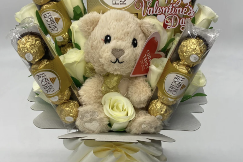 AUTO WIN - Ferrero Rocher, Roses & Teddy Bear Valentine's Day Bouquet