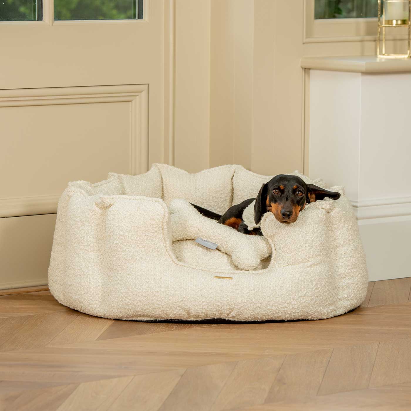 High Wall Bouclé Bed For Dogs - Competition Fox