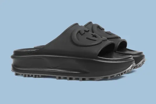 WIN A PAIR OF GUCCI -Women's slide with Interlocking G