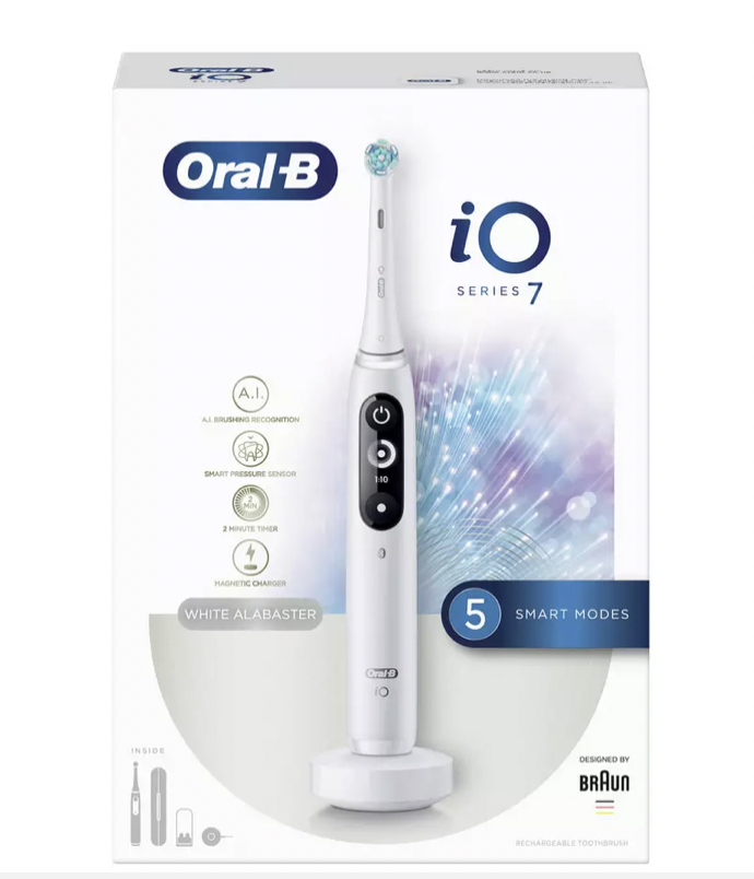 Oral-B iO7 Ultimate Clean Electric Toothbrush - White - Competition Fox