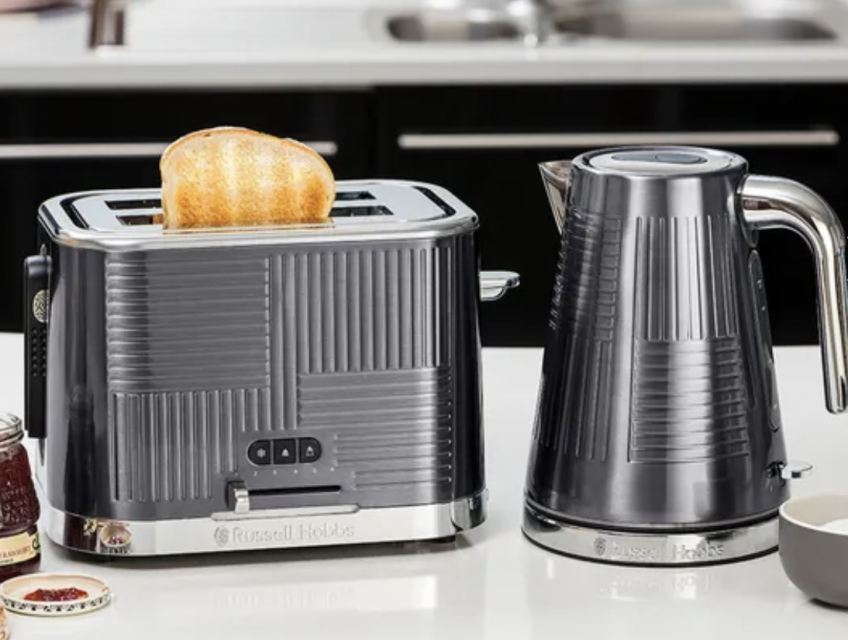 Russell Hobbs Geo Steel Kettle and Toaster Set Competition Fox