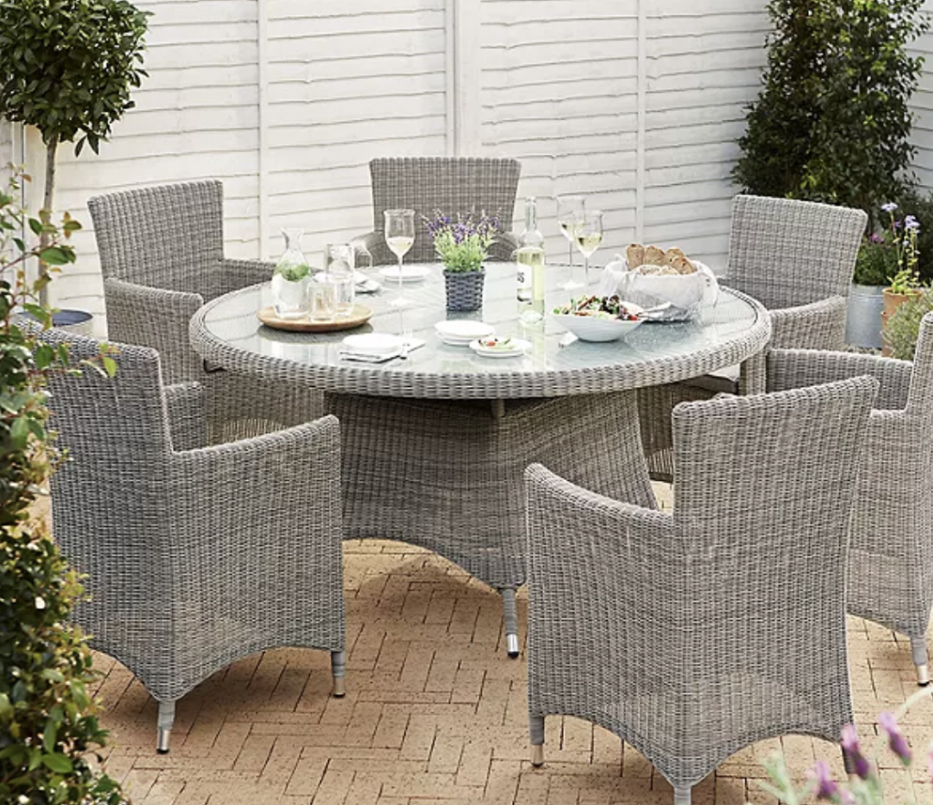 Dante 6Seat Round Glass Top Garden Dining Table Competition Fox