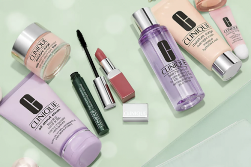 AUTO WIN - Moisture Surge Day to Night Skincare Gift Set