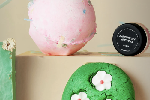 WIN A £200 LUSH GIFT CARD - 11/04
