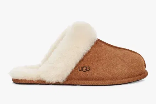 WIN A PAIR OF UGG Scuffette Sheepskin and Suede Slippers