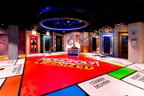 AUTO WIN - Monopoly Lifesized Choice of All Boards Immersive Experience LONDON - 03/09