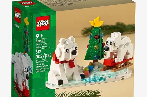 QUICK** - **3 winners** Win a LEGO® 40571 Wintertime Polar Bears playset