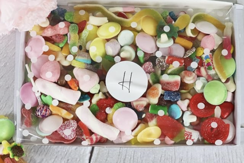 QUICK* - AUTO WIN **3 WINNERS** Ultimate Pick & Mix Letterbox Gift Hamper