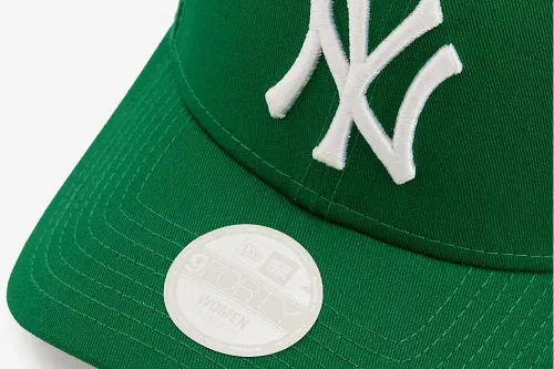 AUTO WIN - **2 WINNERS** NEW ERA New York Yankees brand-embroidered cotton-twill cap