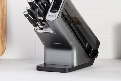 Ninja Foodi StaySharp Knife Block with Integrated Sharpener 6-Piece Set