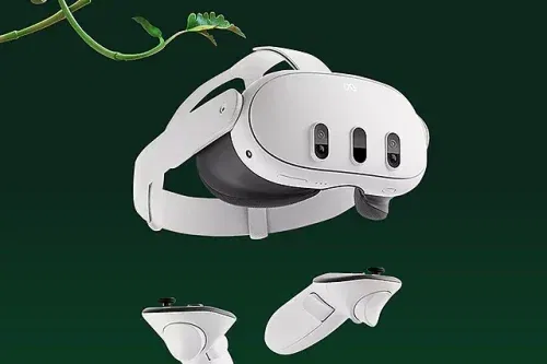 Meta Quest 3 All-In-One Mixed Reality Headset and Controllers, 128GB