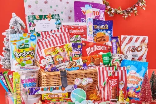 AUTO WIN - **2 WINNERS** WIN A HUGE XL CHRISTMAS SWEET & CHOCOLATE HAMPER - 06/12