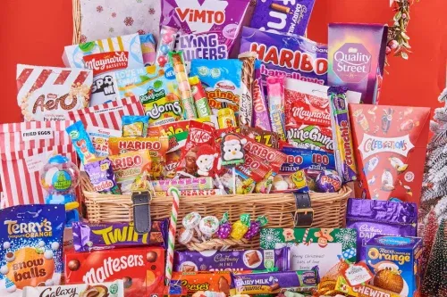 AUTO WIN - THE BIGGEST EVER CHRISTMAS SWEET & CHOCOLATE HAMPER! - 16/11