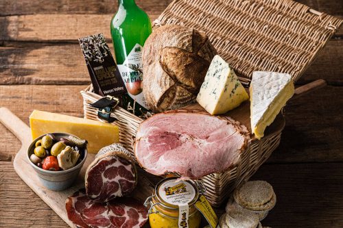 AUTO WIN - THE CHRISTMAS TUCK IN - 12/12