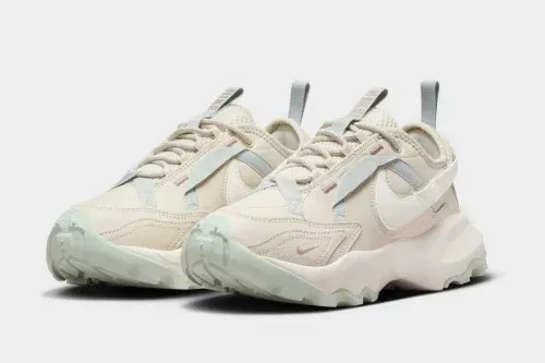 Nike TC 7900 Women's - 04/01