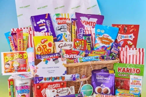 AUTO WIN - THE BUMPER SWEET & CHOCOLATE HAMPER - 17/01