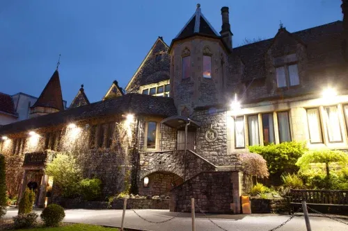 Spa Day with Massage, Lunch and Fizz for Two at DoubleTree by Hilton Cadbury House - 08/01