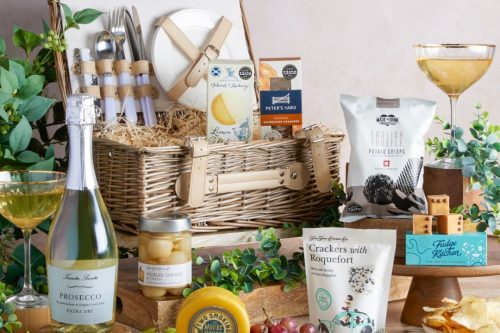 SUMMER PROSECCO PINIC HAMPER- AUTO WIN 20/05