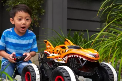 🦊Hot Wheels Monster Truck Unstoppable Tiger Shark Remote Control Car Toy -AUTO WIN