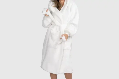 Oodie White Fluffy Dressing Gown + 5 INSTANT WINS- AUTO WIN