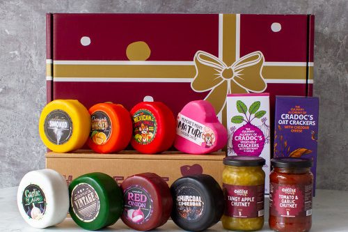 2 WINNERS- The Ultimate! Cheese Truckle, Chutney & Cracker Gift Hamper -AUTO WIN