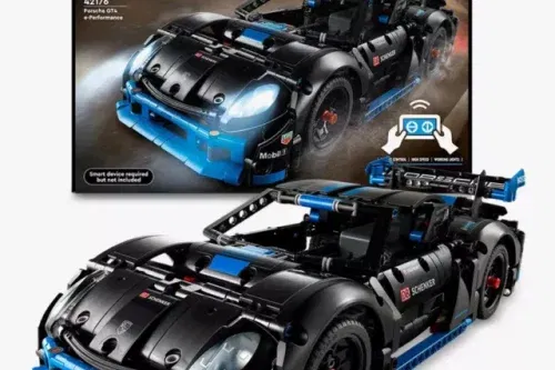 LEGO Porsche GT4 e-Performance Race Car-