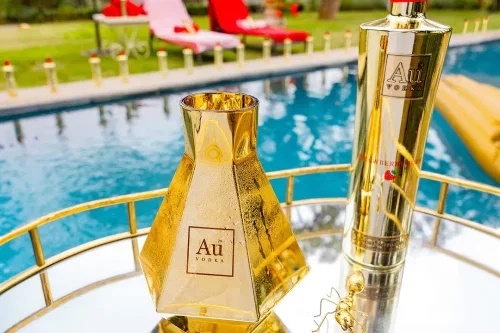Au Vodka 70cl & Gold Decanter- AUTO WIN