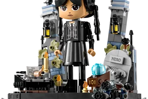 🦊 Wednesday Addams Figure 76780-AUTO WIN
