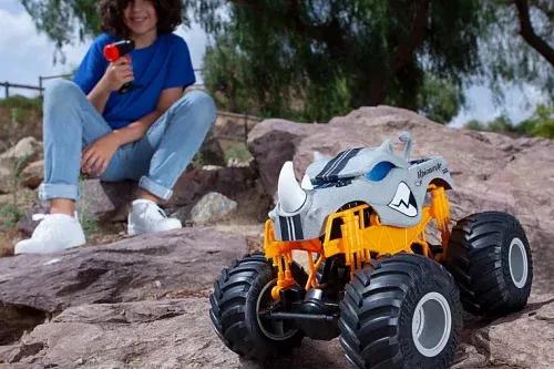 🦊Hot Wheels Remote Control Rhinomite- AUTO WIN 17/10