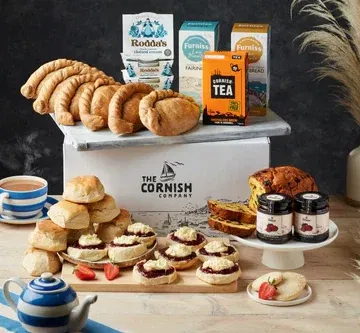 🦊THE PASTY & CREAM TEA PARTY HAMPER- AUTO WIN –17/10