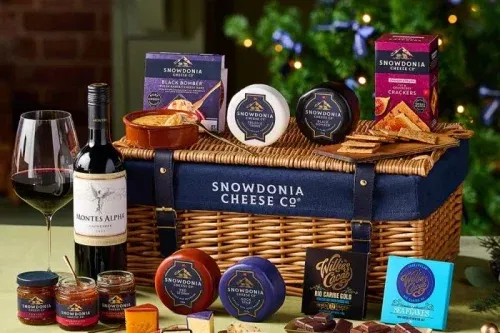 🦊 CHRISTMAS CHEESE SELECTION & WINE WICKER HAMPER-AUTO WIN #2