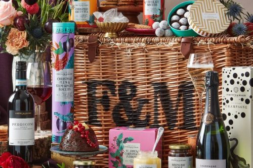 🦊 The Fortnum's Classic Christmas Hamper-AUTO WIN