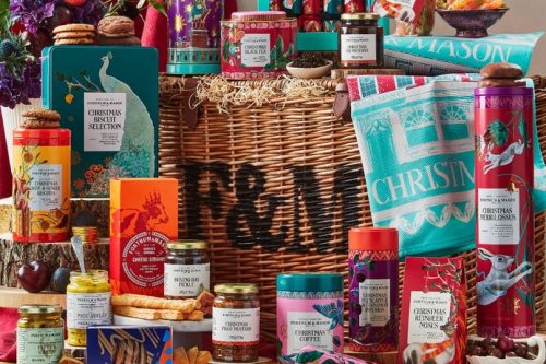 FORTNUM AND MASON -The Magic of Christmas Hamper -AUTO WIN
