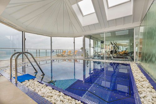 CARY ARMS Cosy Cocoon Spa Break-AUTO WIN-£600 CASH ALT