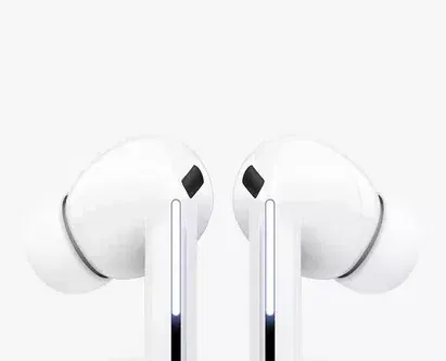 Samsung Galaxy Buds3 Pro True Wireless Earbuds with Galaxy AI & Active Noise Cancellation, White