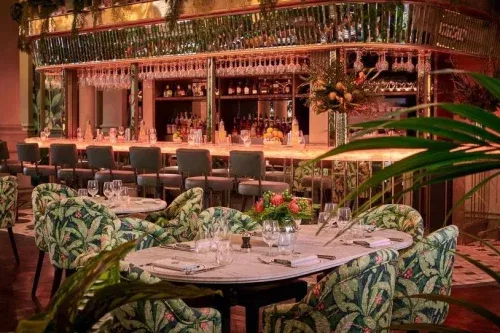 WIN £100 THE IVY GIFT CARD