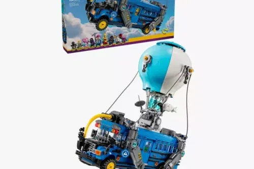 LEGO Fortnite Battle Bus Toy Set with 9 Characters 77073-AUTO WIN